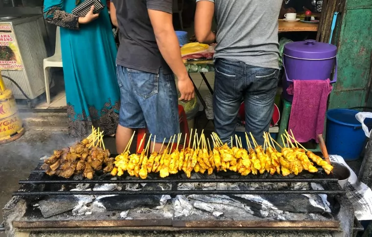 A Bite of Borneo by Bike